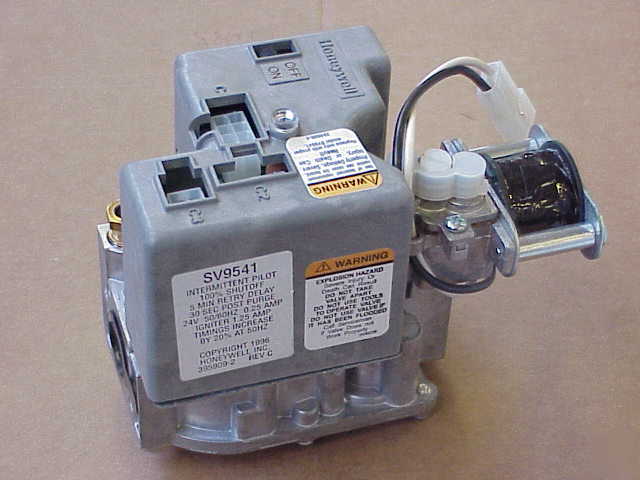 Honeywell single valve standing pilot combo VS820A1088