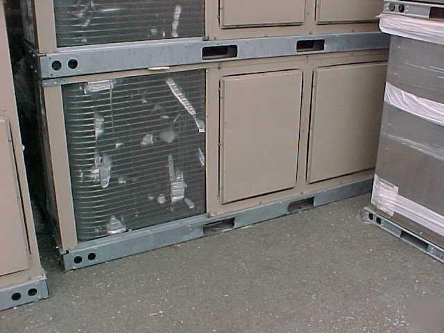 York D4CG090N13046 7.5TON gas pkgd air conditioner