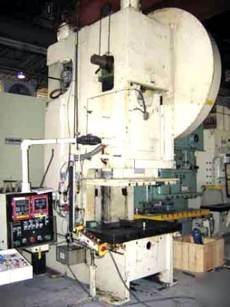 250TN gap-frame press, verson 250-obi air clu
