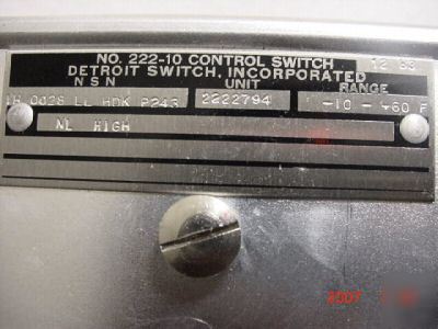 Detroit thermostatic switch 222-10 nl-2222794 unused