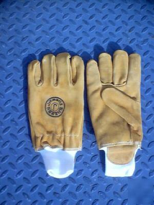 Shelby fire gloves, model number 5225, medium, nwt