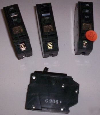 General electric circuit breakers (lot of 4) 