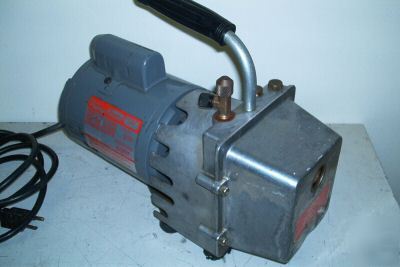 Dayton 4Z577 refrigeration vacuum pump