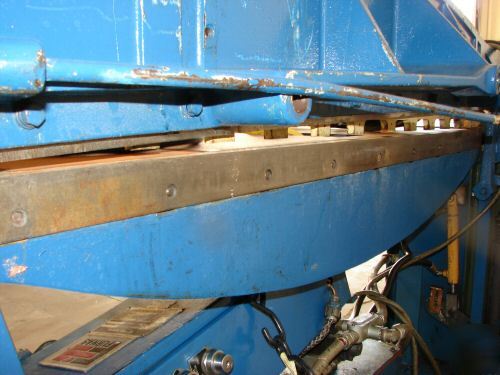 Diacro houdaille hydraulic power sheet metal shear