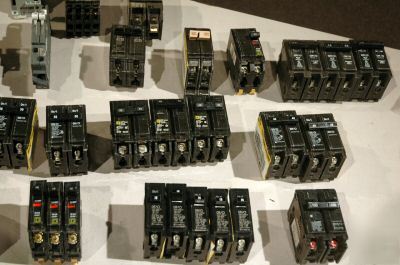 Circuit breakers qt. 36 15-200 amp square d cutler etc 