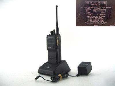Used motorola uhf HT1000 16 ch portable radio package