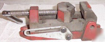 Machinist's tilting vise with 2-1/2