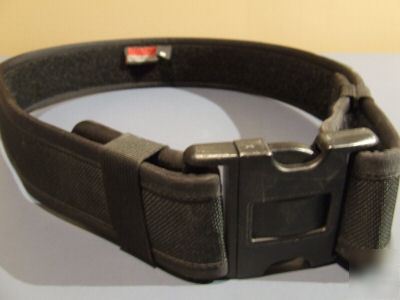 Bianchi accumold duty belt, model 7200, used/medium