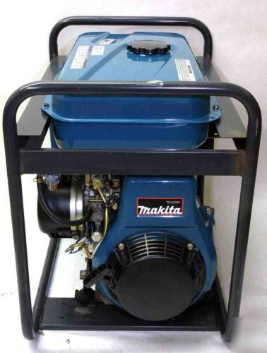 Makita G6100R portable generator excellent condition 