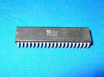 SY6502 6502 signetics ic