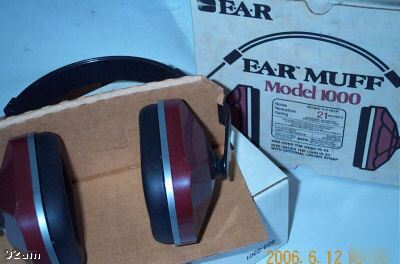 New lot of 2 eÃ‚Â·aÃ‚Â·r brand model 1000 ear muff 20 db 