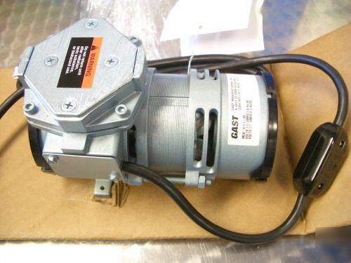 New gast vacuum pump moa-V113-ae brand in box 
