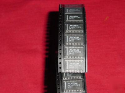 46 pcs. maxim# MAX207CWG, 5V rs-232 transceiver with 0.