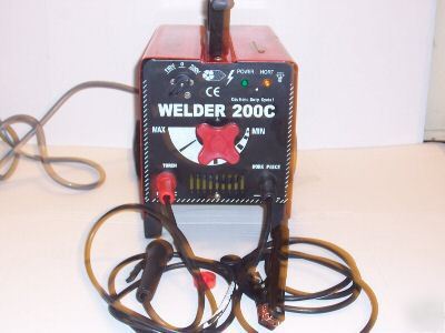 New arc welding machine 110-220V. 65 to 200 amp