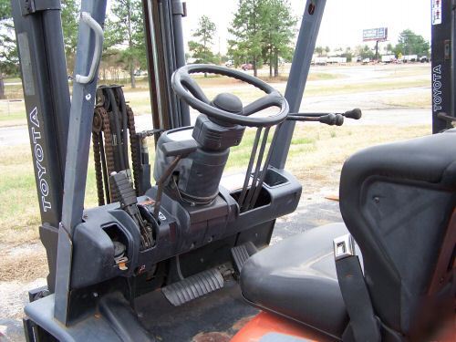 Toyota 4,000 lb cushion tire forklift truck lp gas