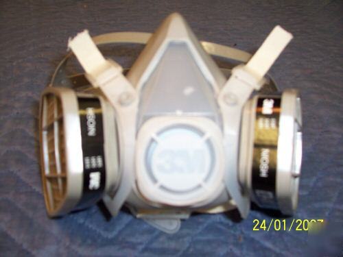 3M dual cartridge respirator lot of 12
