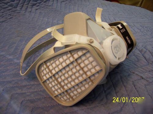 3M dual cartridge respirator lot of 12