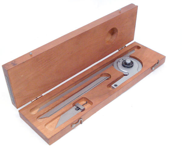 Starrett precision universal bevel vernier protractor