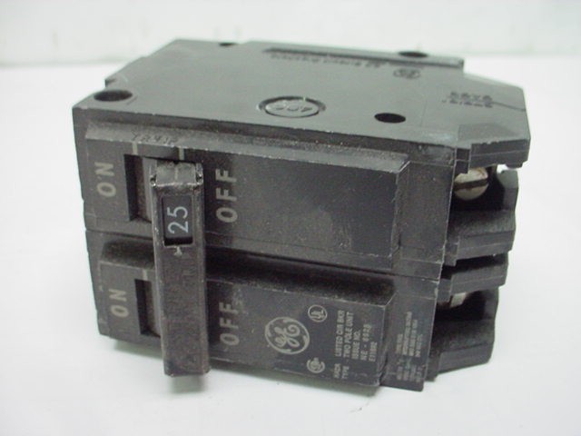 Ge 240 volt 25 amp double pole circuit breaker thql