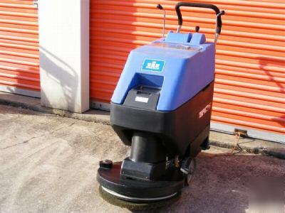 Windsor compact 20 auto scrubber model C20X