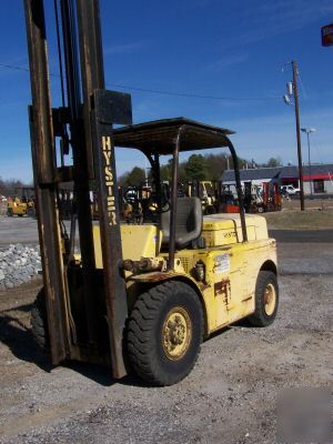 Hyster 8,000 lb capacity pneumatic forklift