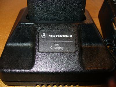 Motorola radius GP300 uhf (438-470MHZ) 4 watt