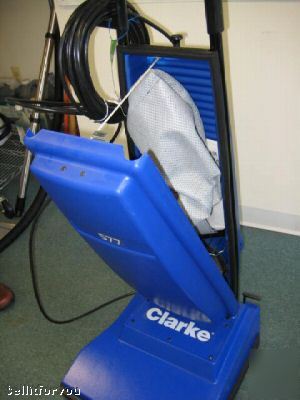 Clarke industrial vacuum cleaner model #577 mint