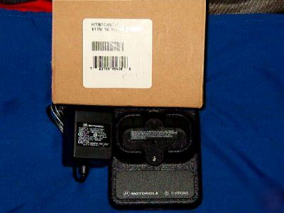 Motorola SP10 P50 portable charger 120V stdrate HTN9046