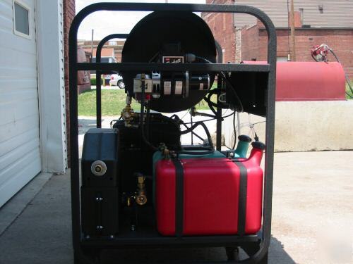 Mi-t-m hot water pressure washer skid unit used demo