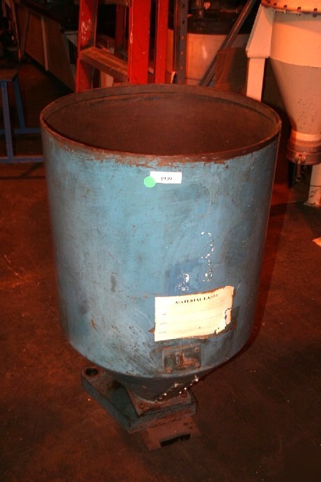 Plastic material drying hopper, #1939 wh