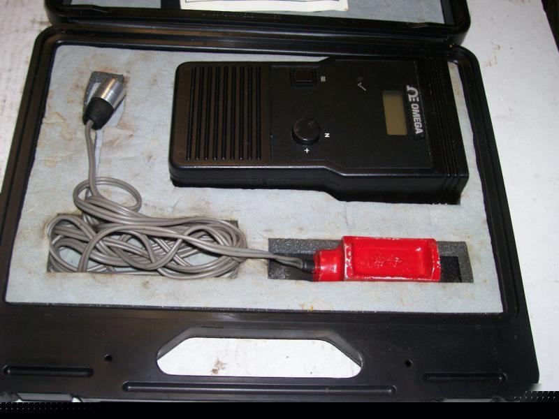 Omega non-invasive ultrasonic velocity monitor FD10