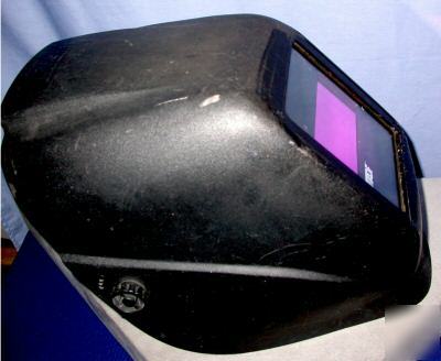 Adf morsafe auto darkening welding helmet