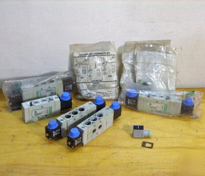 New 5 numatics L23 3/8 double solenoid pilot valves lot