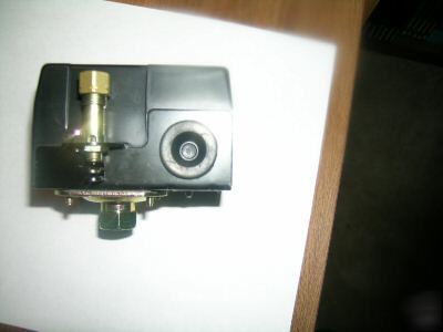 1 air compressor pressure switch replaces furnas 69MC8