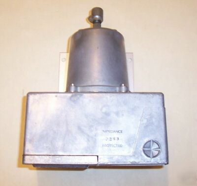 New barber colman mp-517-0-0-1 damper actuator. cond.