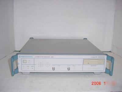 Rohde & schwarz amiq i/q modulation generatore w/opts.