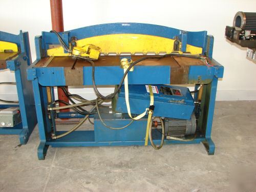 Diacro houdaille hydraulic power sheet metal shear