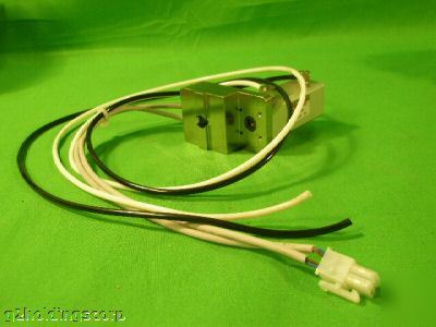 Smc cylinder NCDQ2B12-30D w/ 2 d-A73H