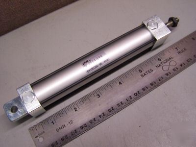 New phd AVP3/4X4 pneumatic cylinder 1