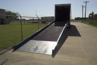 New steel yardramp,yard ramp 20,000 lb 36' l x 70