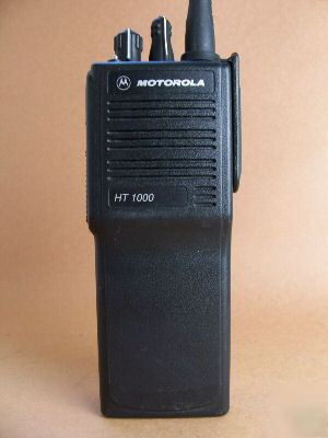 Mint motorola HT1000 vhf 16-ch radio with speaker/mic