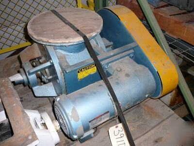 8â€ diameter young rotary valve, carbon steel (3910)