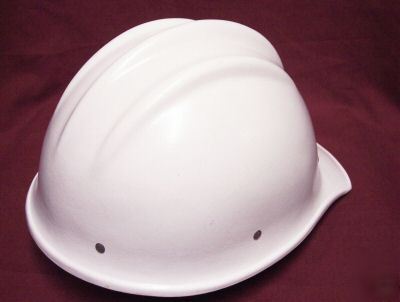 Bullard 502 fiberglass hard hat w/ suspension 