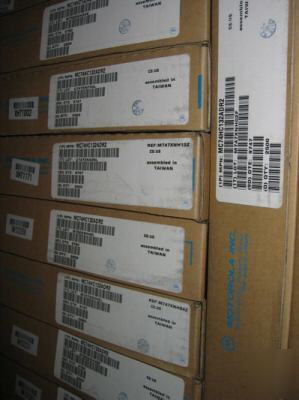 MC74HC132ADR2 motorola 74HC132 t/r 2500PCS MC74HC132