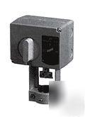 Siemens sku: SQX82.00U elec/hyd act,3-pos float,120S