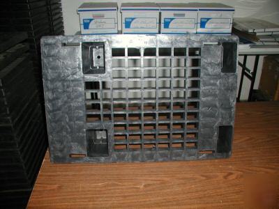 Plastic pallets stackable