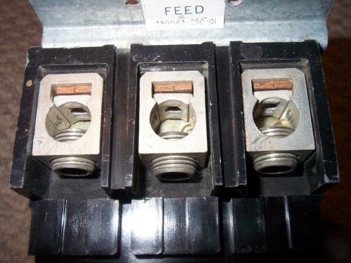Q2L3225 square d circuit breaker 225 amp 3 pole 240 v