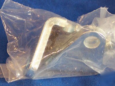 Fabco FM229005 pivot bracket