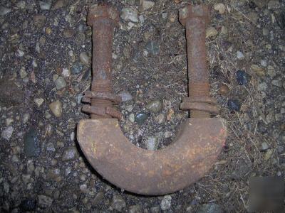 Farmall 504 544 656 rear wheel clamp